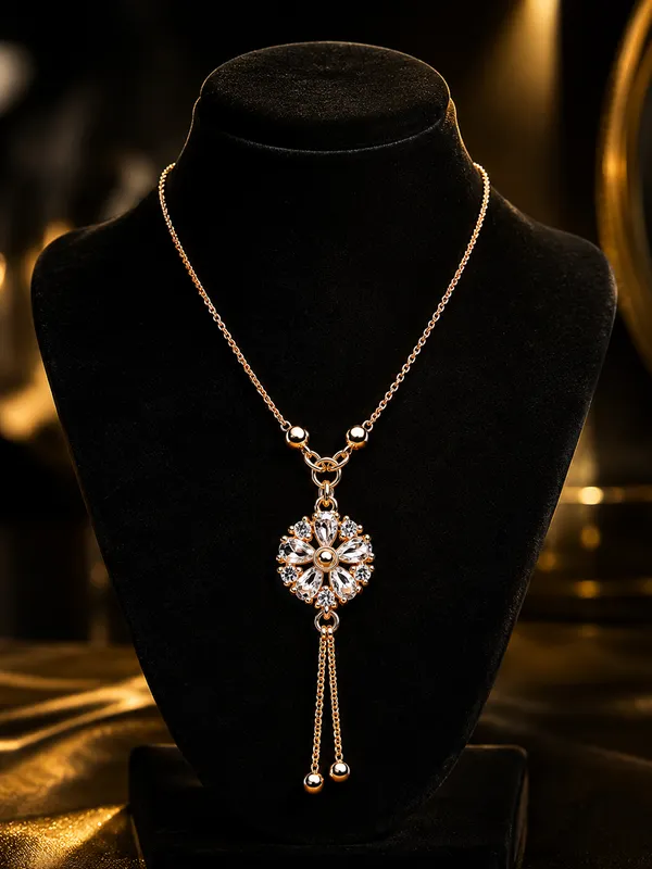 Elegant_Crystal_Circle_CZ_Necklace