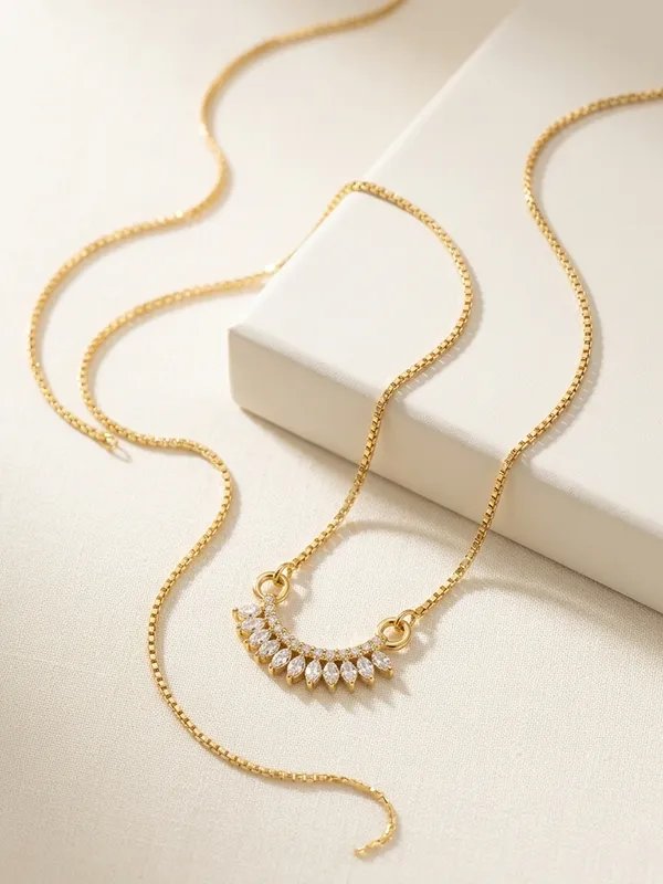 Gold_Brass_Sunburst_Pendant_Chain_Necklace_For_Women