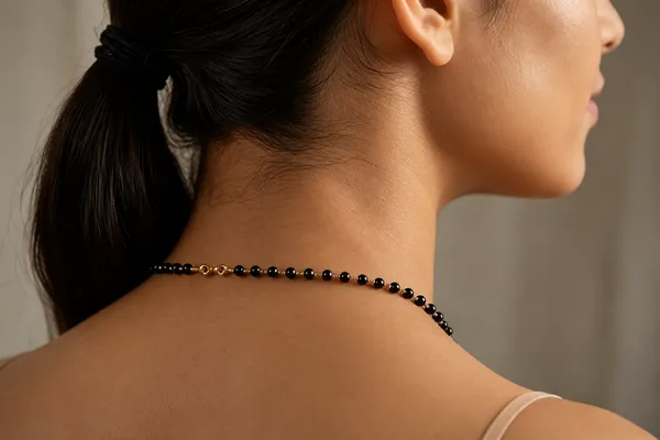 Gold_Brass_Black_Beaded_Leaf_Pendant_Mangalsutra_For_Women