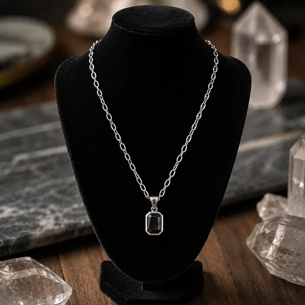 Silver_Brass_Black_Stone_Pendant_Chain_For_Women