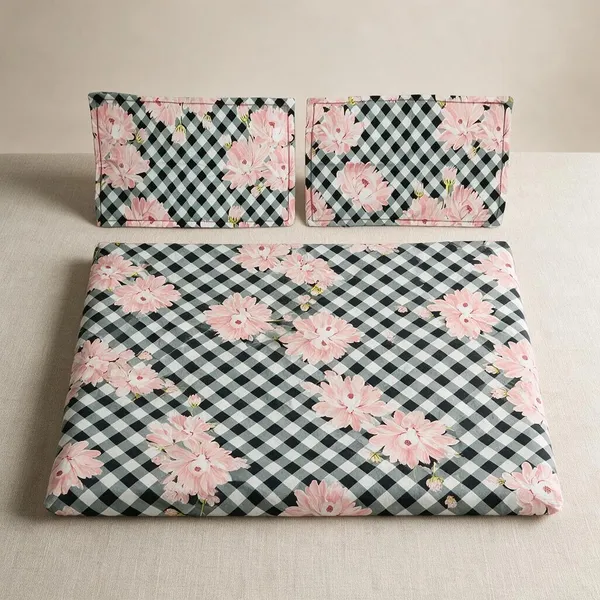 Black_And_Pink_Cotton_Bedsheet_With_Pillow_Cover_For_Bedroom