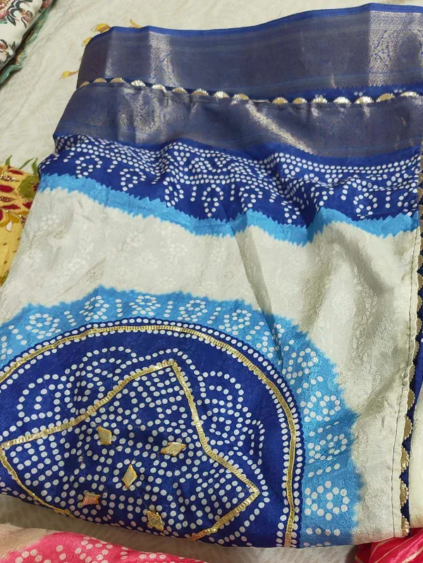 Blue_And_White_Silk