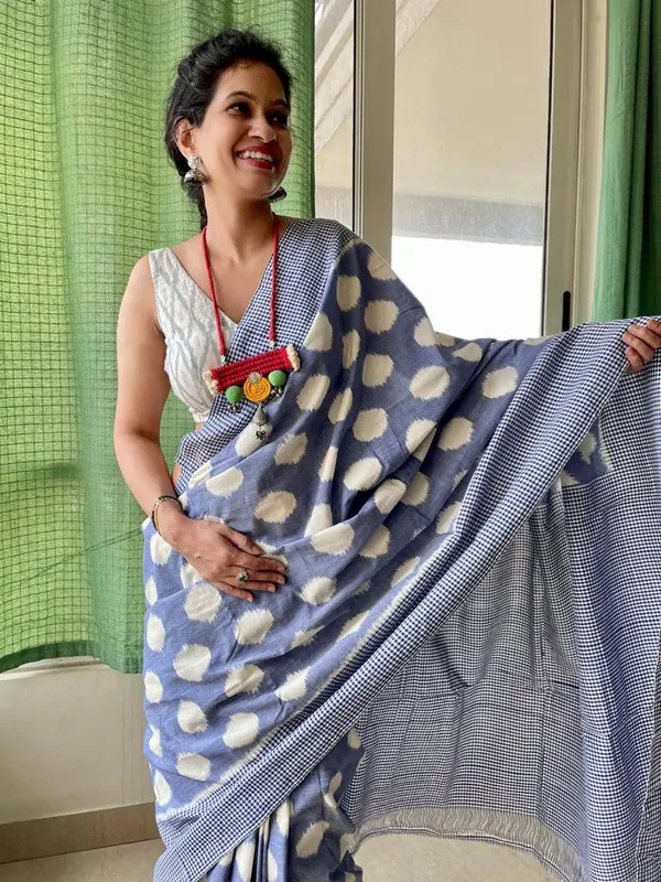 Blue_Plain_Linen_Saree_For_Women