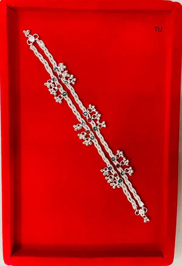 Silver_Multicolour_Stone_Floral_Charm_Anklet_For_Women