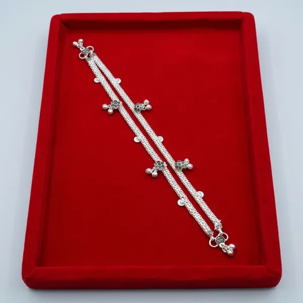 Silver_Floral_Charm_Chain_Anklet_For_Women