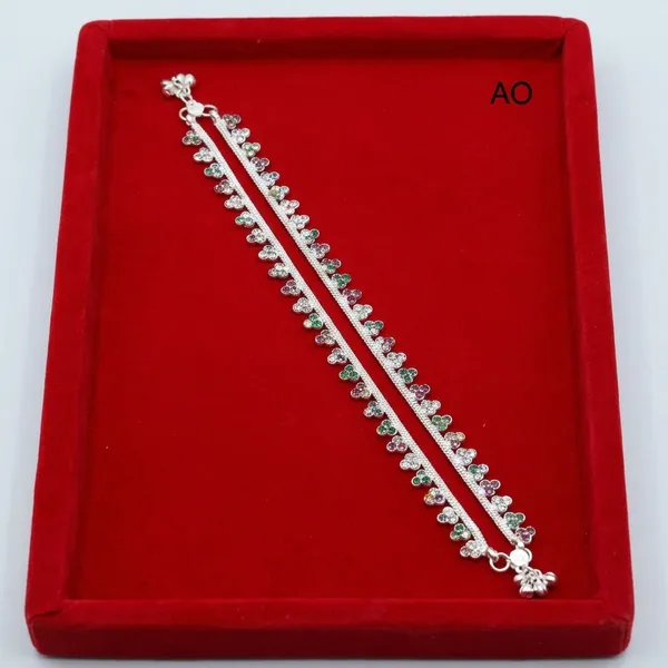 Silver_Floral_Motif_Chain_Anklet_For_Women