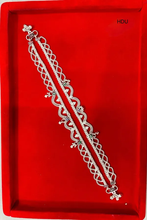 Silver_Tone_Floral_Looped_Chain_Anklet_Pair_For_Women