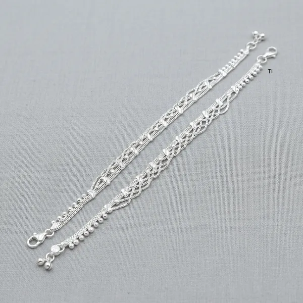 Silver_Ornate_Chain_Anklet_Pair_For_Women