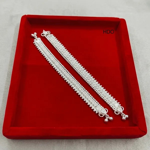 Silver_Tone_Floral_Anklet_For_Women