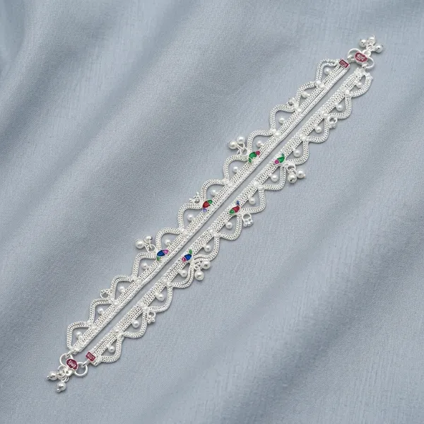 Silver_Metal_Ornate_Openwork_Charm_Anklet_For_Women