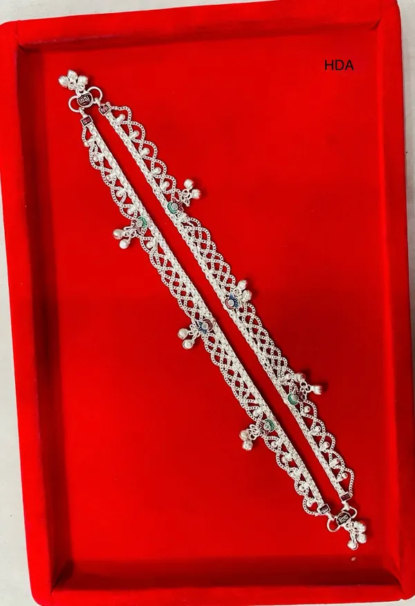 Silver_Tone_Floral_Heart_Interwoven_Anklet_For_Women