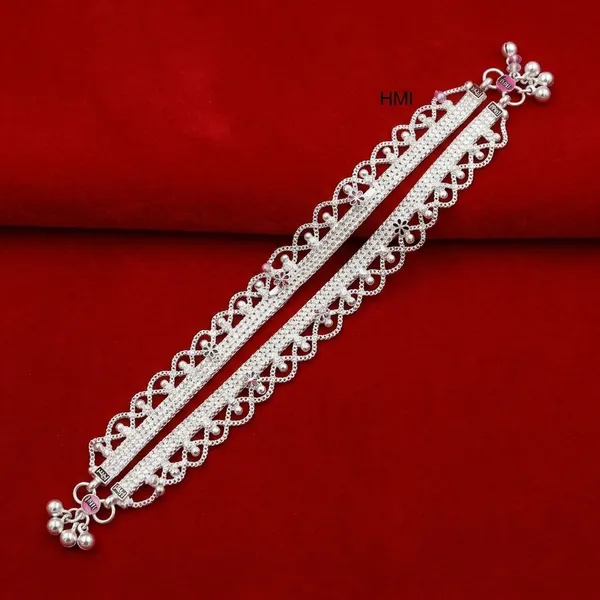 Silver_Tone_Floral_Link_Scalloped_Anklet_For_Women