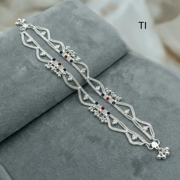 Silver_Tone_Openwork_Floral_Dark_Stone_Anklet_For_Women