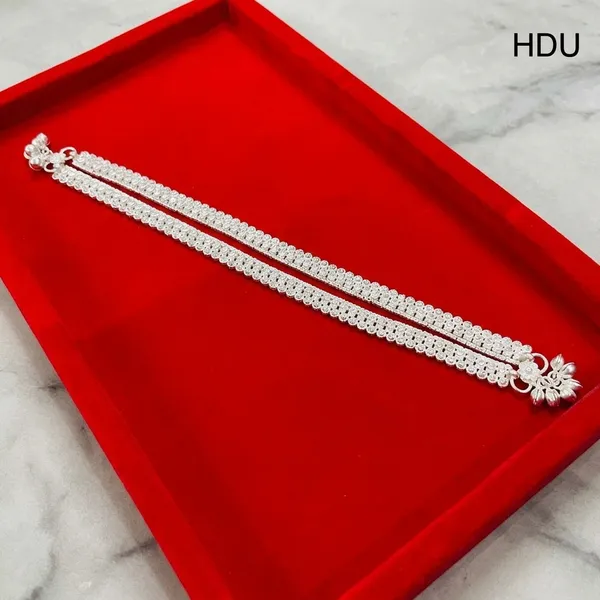 Silver_Tone_Floral_Link_Anklet_For_Women