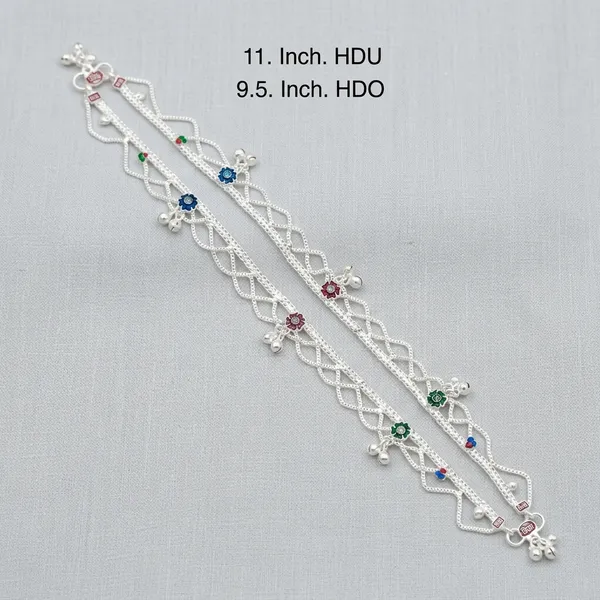 Silver_Metal_Floral_Stone_Chain_Anklet_Set_For_Women