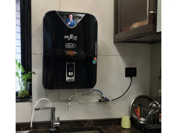 Abs_Plastic_Modern_Black_Wall_Mounted_Water_Purifier