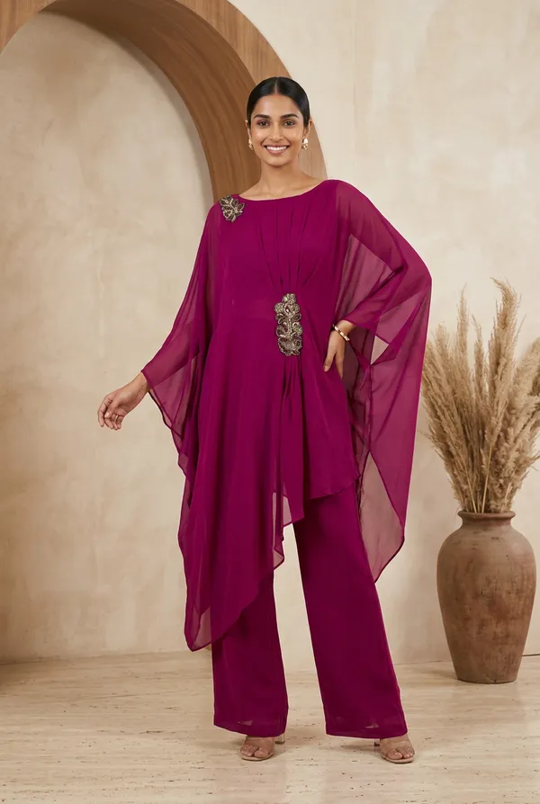 Burgundy_Pure_Chinon_Relaxed_Fit_Kurta_Set_For_Women