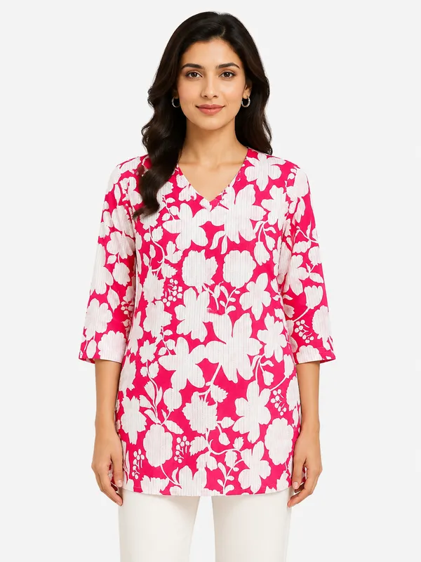 BLQWEAR_Floral_Print,_Printed_Cotton_Blend_Straight_Kurti_for_Women