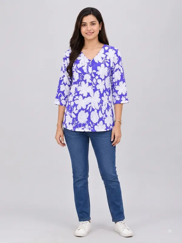 BLQWEAR_Floral_Print,_Printed_Cotton_Blend_Straight_Kurti_for_Women