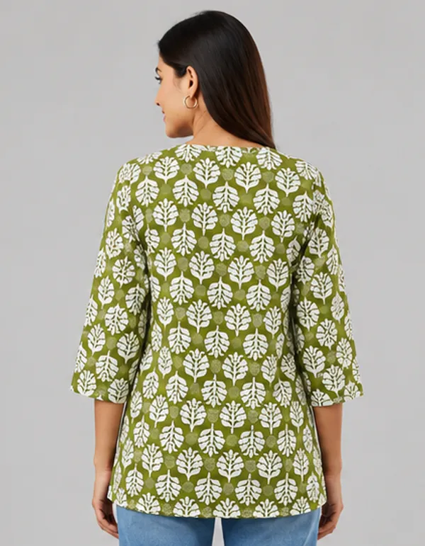 BLQWEAR_Floral_Print,_Printed_Cotton_Blend_Straight_Kurti_for_Women