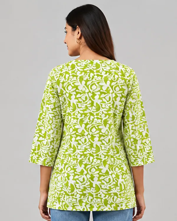 BLQWEAR_Floral_Print,_Printed_Cotton_Blend_Straight_Kurti_for_Women