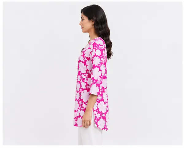 BLQWEAR_Floral_Print,_Printed_Cotton_Blend_Straight_Kurti_for_Women