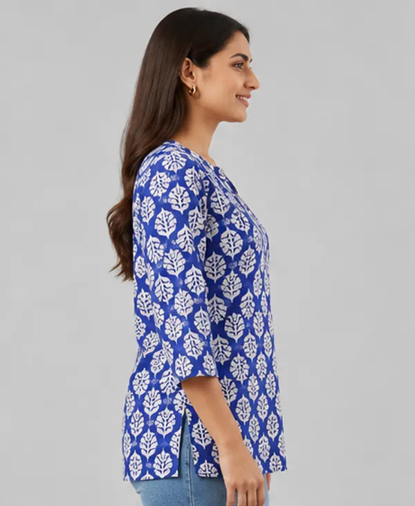 BLQWEAR_Floral_Print,_Printed_Cotton_Blend_Straight_Kurti_for_Women