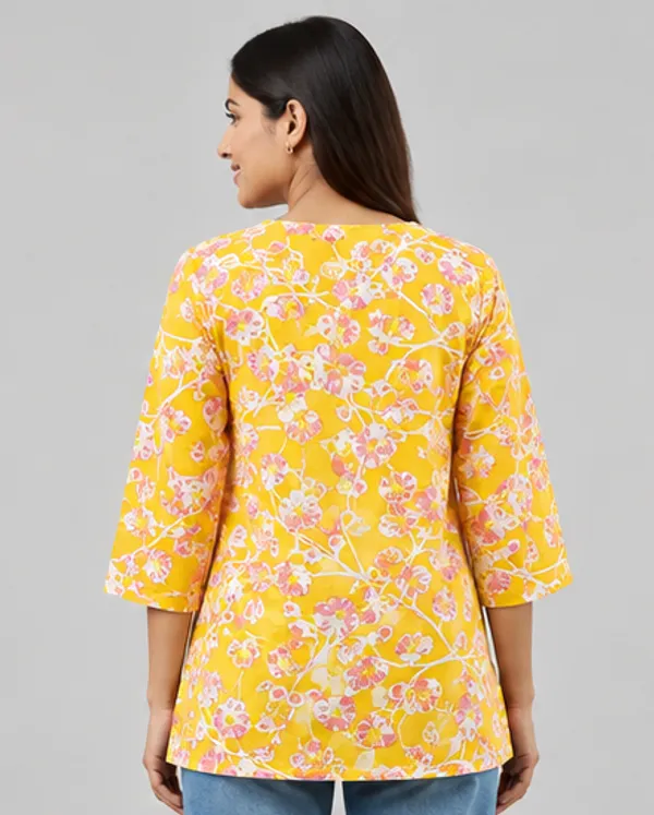BLQWEAR_Floral_Print,_Printed_Cotton_Blend_Straight_Kurti_for_Women