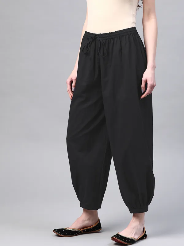 Black_Rayon_Relaxed_Fit_Harem_Pants_For_Women