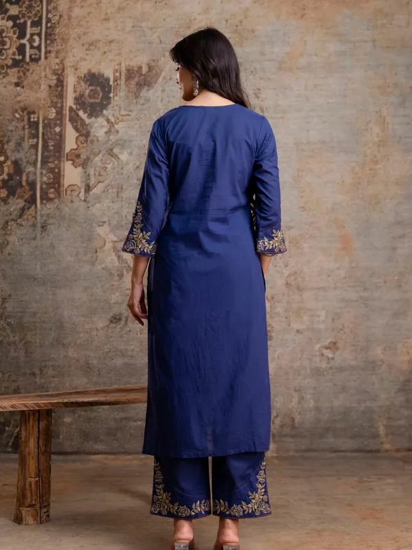 Navy_Blue_Women_Pure_Cotton_Embroidered_Kurta_Set_with_Dupatta