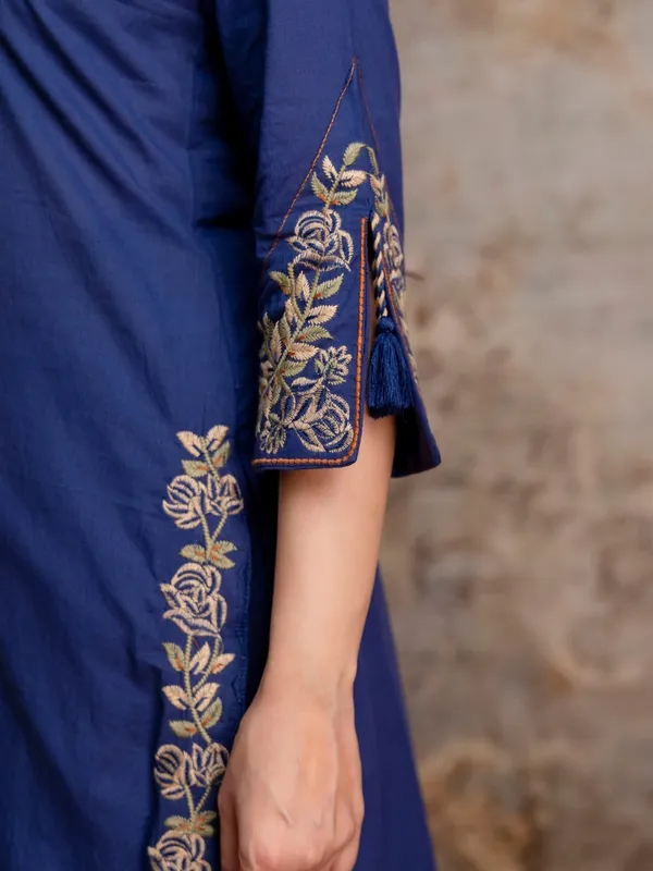 Navy_Blue_Women_Pure_Cotton_Embroidered_Kurta_Set_with_Dupatta