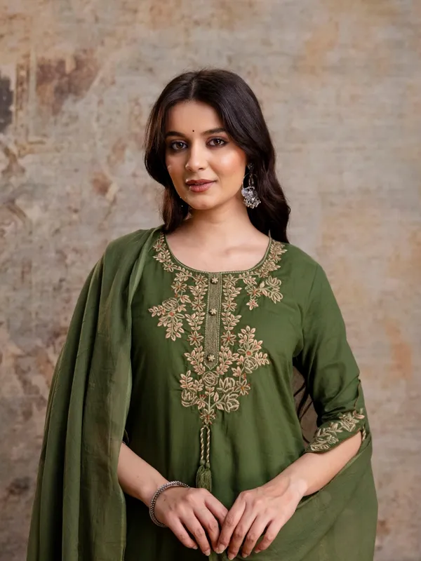 Moss_Green_Women_Pure_Cotton_Embroidered_Kurta_Set_with_Dupatta