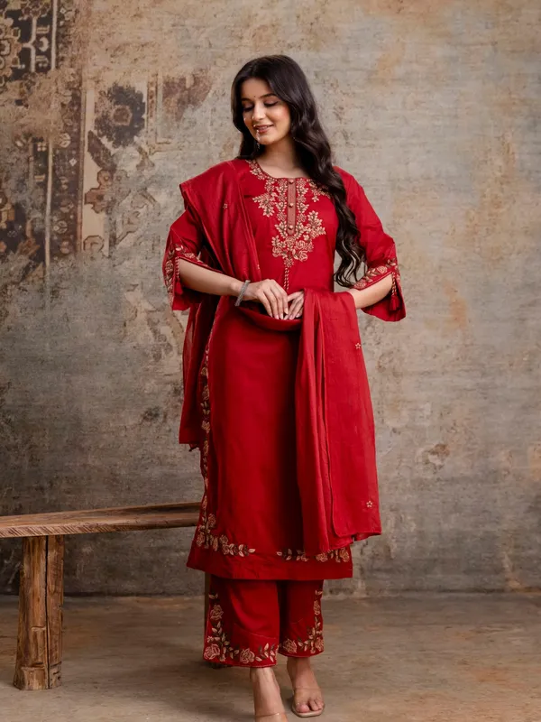 Ruby_Red_Women_Pure_Cotton_Embroidered_Kurta_Set_with_Dupatta