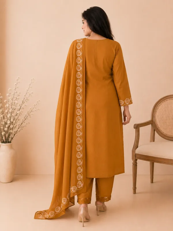 Mustard_Women_Pure_Cotton_Printed_Kurta_Set_with_Dupatta