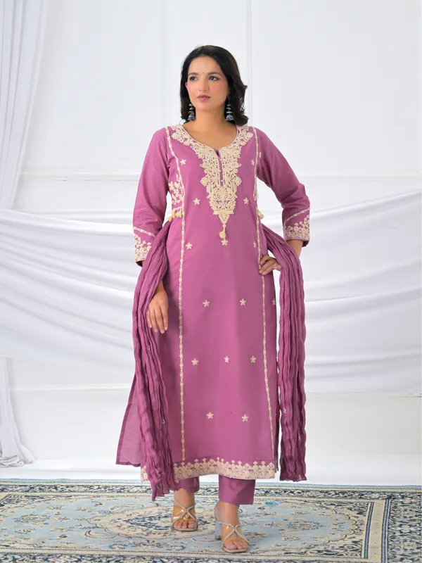 Orchid_Pink_Women_Pure_Cotton_Embroidered_Kurta_Set_with_Dupatta
