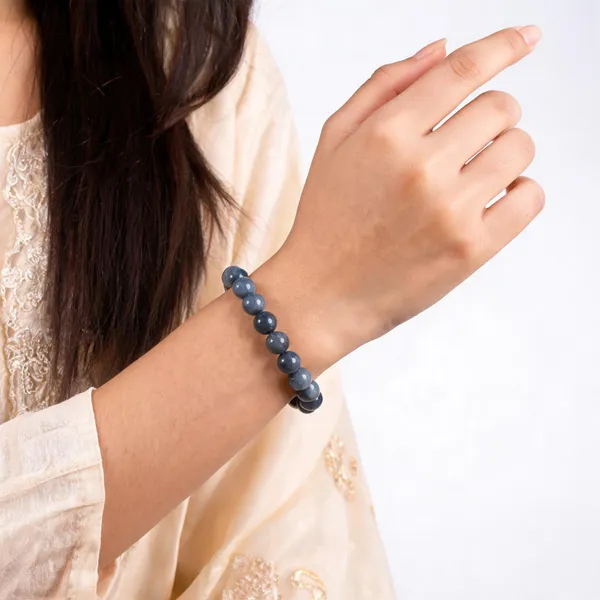 Rudra_Crystals_Dyed_Blue_Agate_Bead_Bracelet