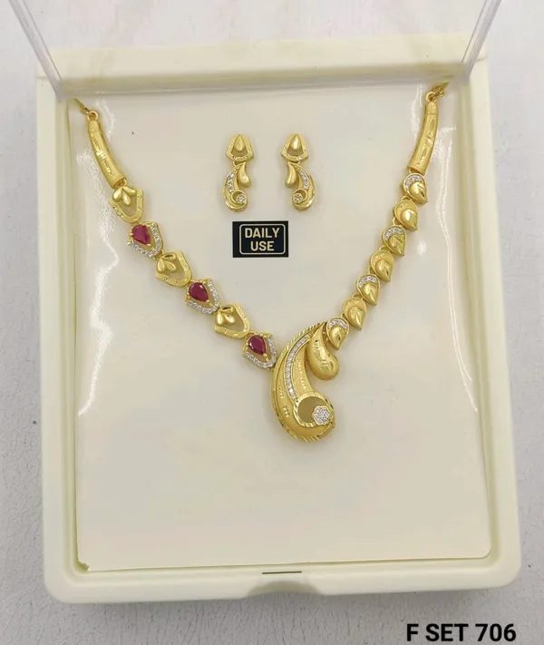 18kt_Gold_Plated_Paisley_Red_Stone_Necklace_And_Earrings_Set_For_Women_|_Anti_Tarnish