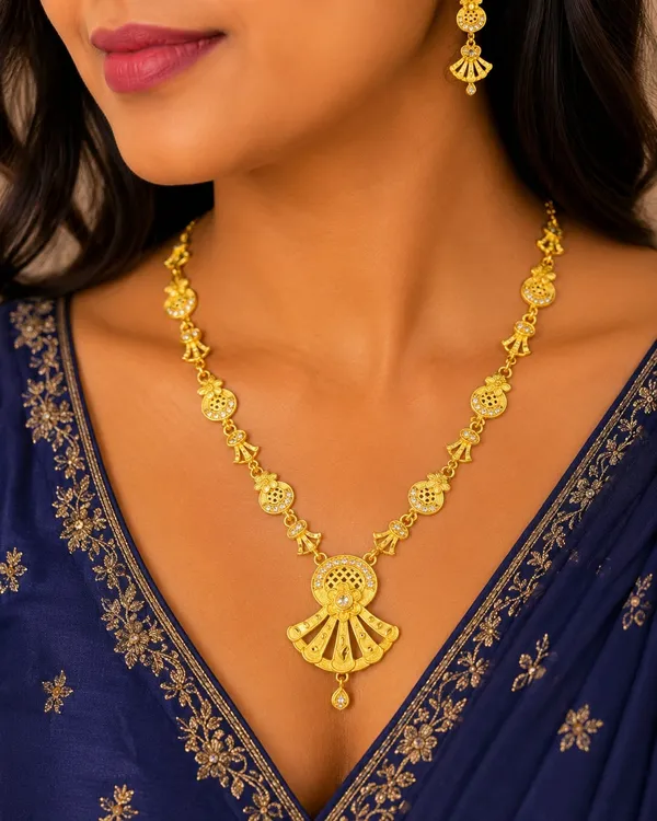 18kt_Gold_Plated_Fan_Pendant_Necklace_And_Earrings_Set_For_Women_|_Anti_Tarnish