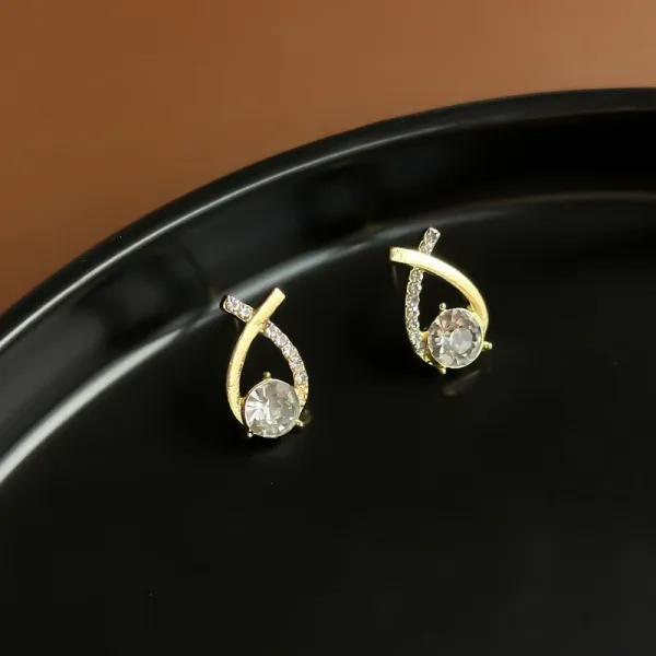 Elegant,_feminine,_and_delicate_Korean_design_for_Women