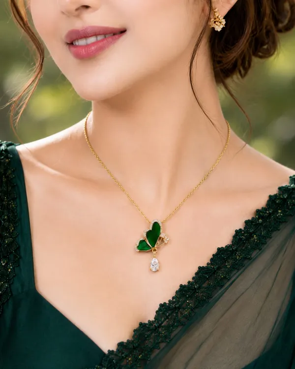 Gold_Tone_GREEN__Buterfly_Necklace_for_Women_and_Girls