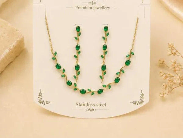 Gold_Tone_Green_stone_Beaded_Neckless_Set__with_Earing_for_Women