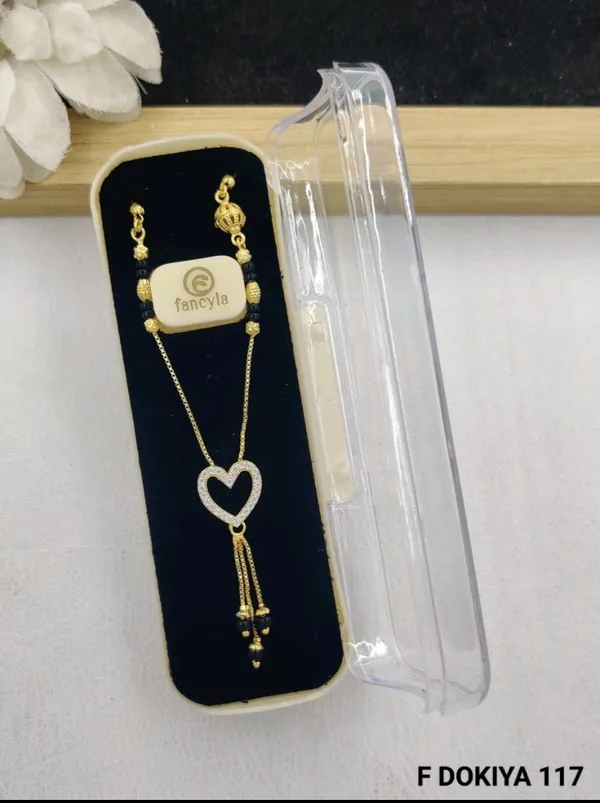 18kt_Gold_Plated_Black_Beaded_Heart_Pendant_Necklace_For_Women_|_Anti_Tarnish