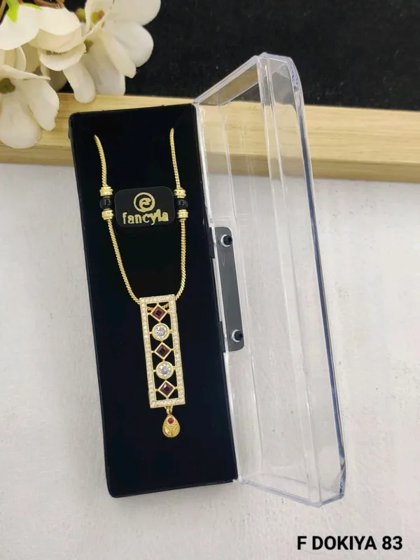 18kt_Gold_Plated_Geometric_Rectangular_Mangalsutra_Pendant_For_Women_|_Anti_Tarnish