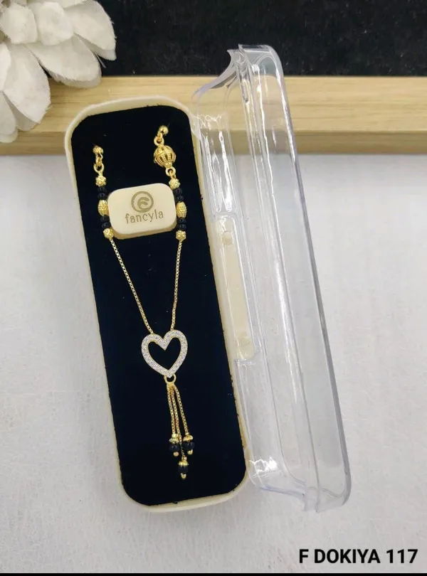 18kt_Gold_Plated_Black_Beaded_Heart_Pendant_Necklace_For_Women_|_Anti_Tarnish