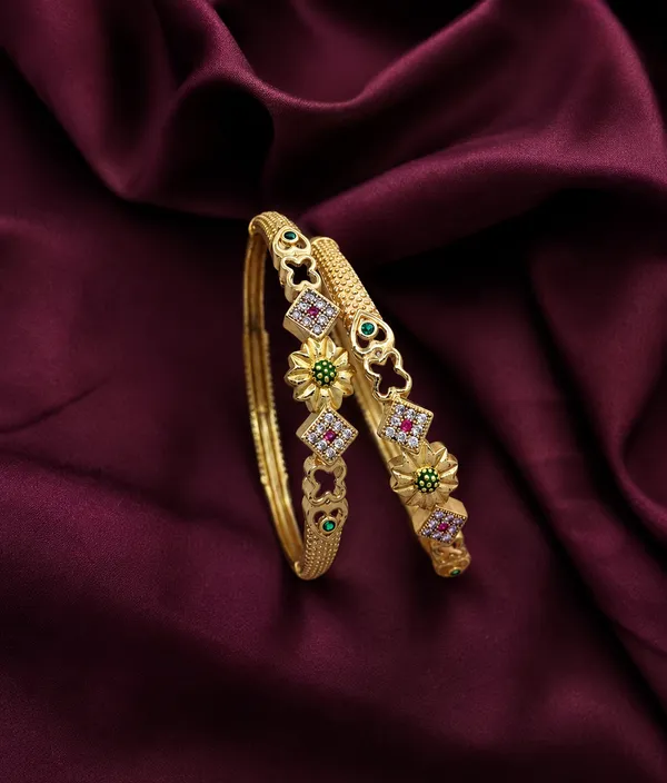 18kt_Gold_Plated_Floral_Stone_Studded_Bangles_For_Women_|_Anti_Tarnish