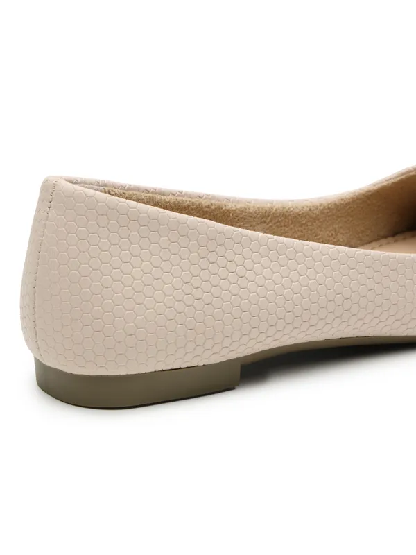 The_Textured_Buckle_Ballet_Flat
