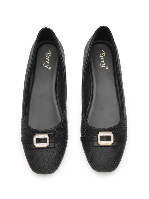 The_Textured_Buckle_Ballet_Flat