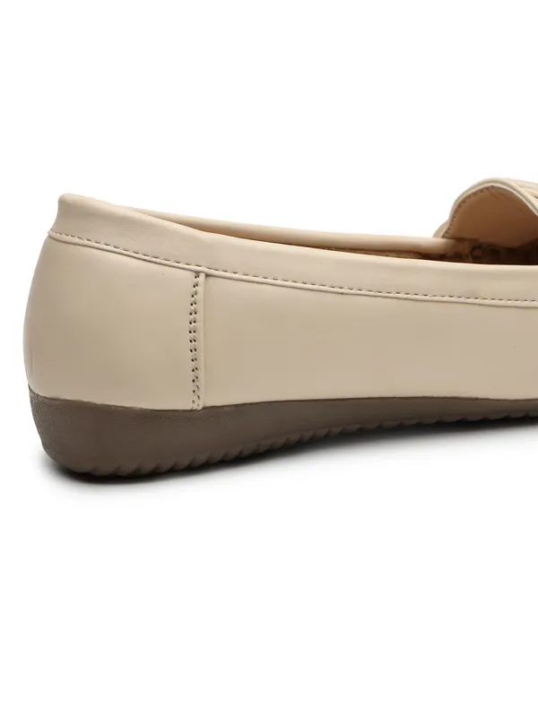 The_Bow-Accent_Casual_Loafer