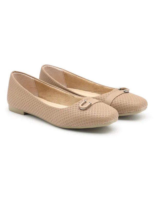 The_Laser-Cut_Classic_Ballet_Flat