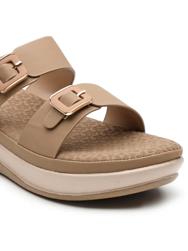 The_Ultimate_Dual-Strap_Wedge